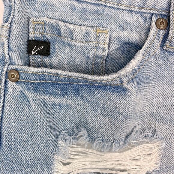 Kancan Lorraine Ultra high Rise Distressed Buttonfly Denim Shorts. Size Medium. - Picture 3 of 13